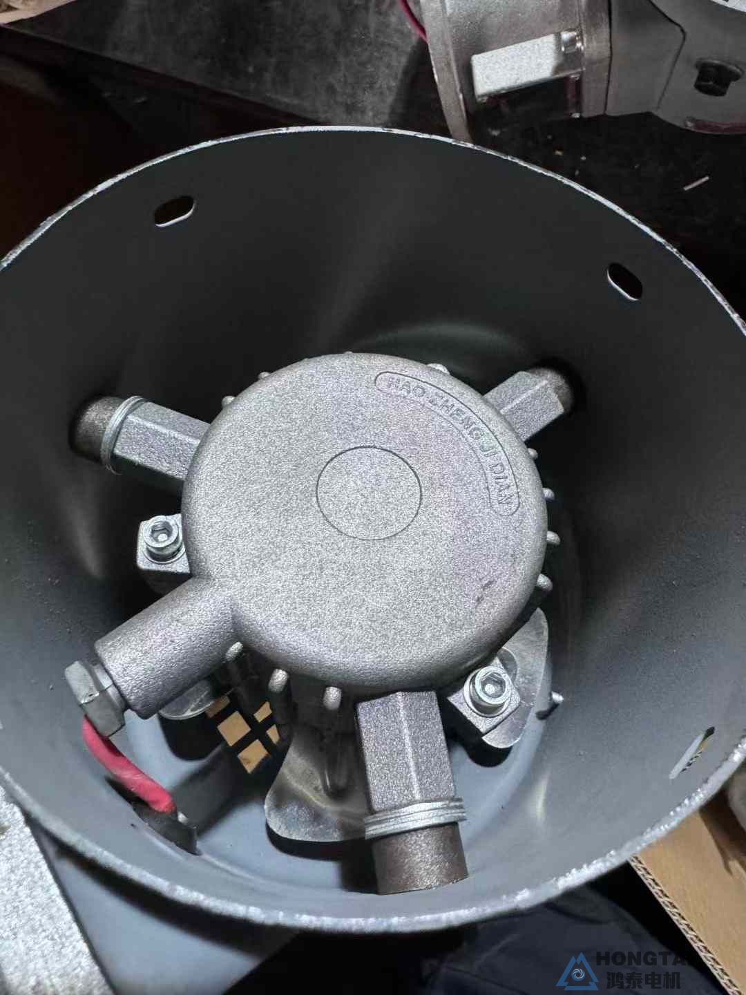 YVFE2-355L-2电机配低噪音风机